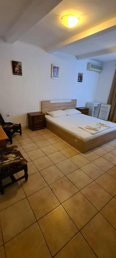 Casa Bucuria Hotel Costinesti Buitenkant foto